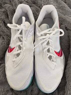 Nike CARLOS ALCARAZ White TENNIS Shoes with Red & Teal Accents 8.5